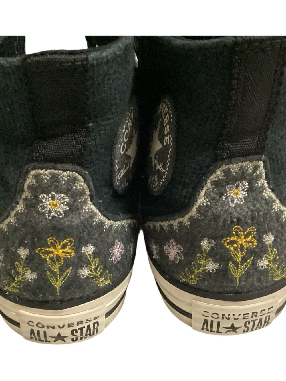Converse High Top Black Sneaker Embroidered  Floral Detail Ladies size 9 - Picture 6 of 12